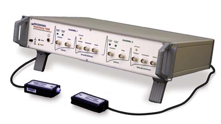 MultiClamp-700